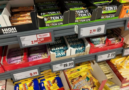 Marki własne wypierają z półek produkty markowe. Rynek towarów sieciowych urósł do 67 mld zł