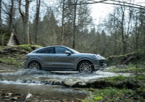 Test: Porsche Cayenne Black Edition pokazuje, że Niemcy mają problem – i warto to wykorzystać