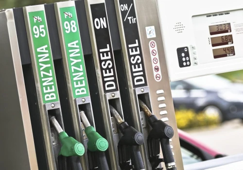 Ceny paliw we wtorek. Benzyna tańsza niż w poniedziałek, diesel też spada