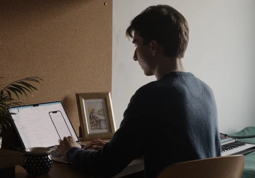 Dwaj studenci z Polski wygrali konkurs Apple Swift Student Challenge 2026