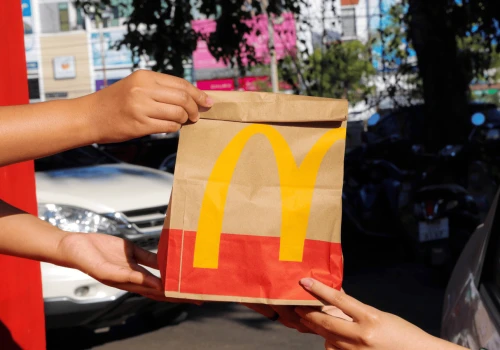Globalny konflikt winduje ceny paliw. McDonald's zmienia strategię w Polsce