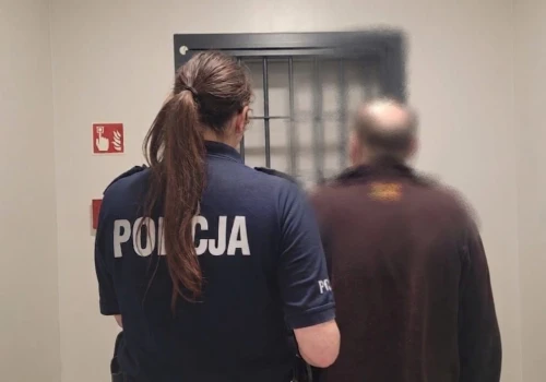 POWIAT NOWOTOMYSKI: Obywatelska odwaga zatrzymała pijanego kierowcę. Kluczyki zabrane, a 61-latek usłyszał cztery zarzuty.