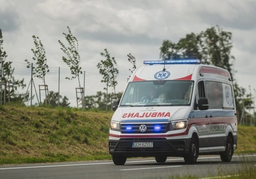 Zderzenie buda z samochodem w pobliżu Lublina. Wielu poszkodowanych