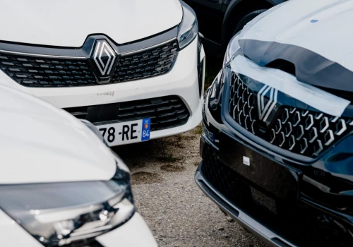Renault zaciąga hamulec ręczny. Gdzie będą produkowane trzy nowe modele?