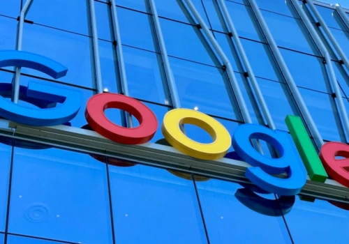 Oskarżenia pod adresem Apple i Google, mają blokować nowe systemy