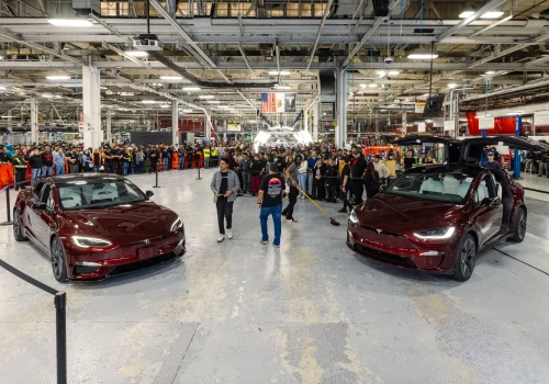 Koniec pewnej epoki. Ostatnie Tesle Model S i X zjechały z linii produkcyjnej