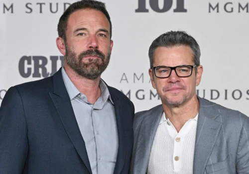 Ben Affleck i Matt Damon pozwani przez policjantów. 