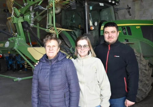 Co roku nowa maszyna i 40 tys. litrów mleka miesięcznie. Tak rozwijają gospodarstwo