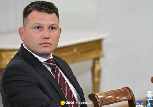 Sławomir Mentzen znów obraża gen. Kukułę. 