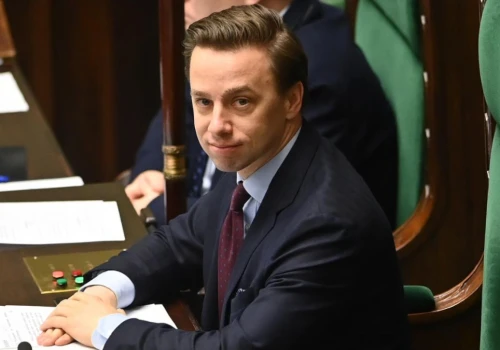 Bosak skomentował pomysł Nawrockiego. Chodzi o tajny aneks