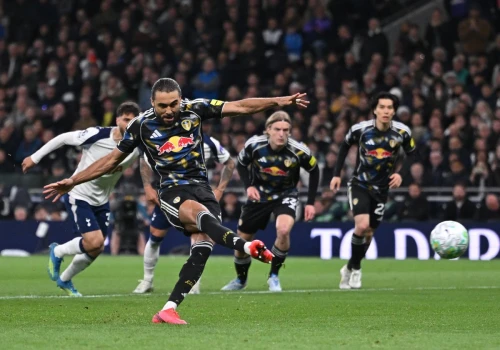 VAR w 104. minucie. Niewiarygodne sceny w walce o utrzymanie w Premier League