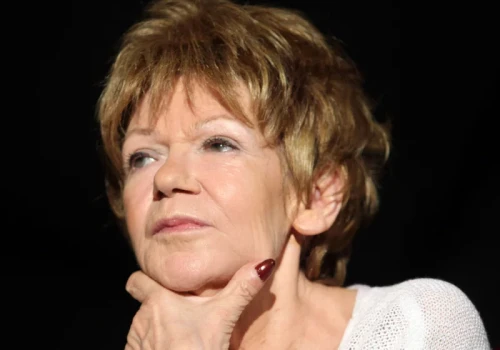 Paliła jak smok, kąsała jak komar i bawiła całą Polskę. Jaka była naprawdę Maria Czubaszek?