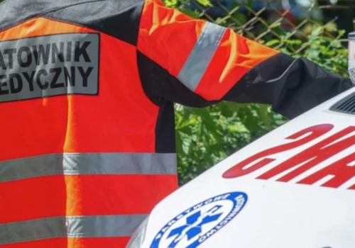 Ratownik medyczny nowym liderem prestiżu. Medycy zdominowali ranking zawodów