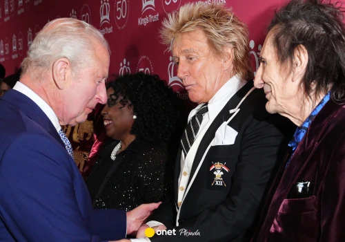 Rod Stewart chwycił Karola III za rękę i rzucił o Donaldzie Trumpie. 