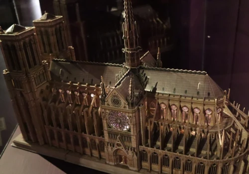 Gotyckie katedry i tajemnice wiary. Wystawy w licheńskim muzeum