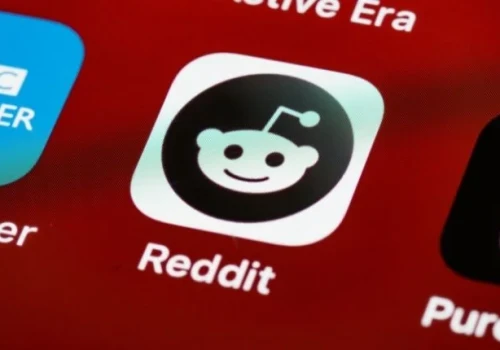 Koniec z przeglądaniem Reddit w przeglądarce. Serwis zaczął wymagać pobrania aplikacji