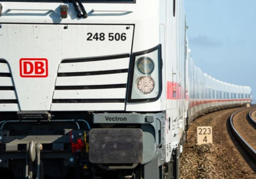 Talgo 230 w barwach Deutsche Bahn już jeździ na wyspę Sylt