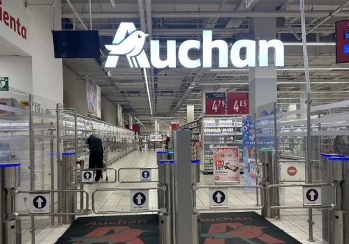 Auchan Go w Warszawie zamknięty. Sen o handlu bez ludzi okazał się niewypałem