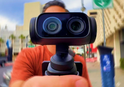 Insta360 Luna Ultra zaoferuje 6-krotny zoom i 32-bitowe audio. DJI Osmo Pocket 4 ma się czego bać?