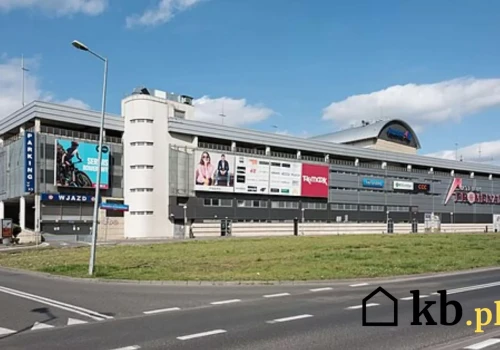 Rozbudowa centrum handlowego w Warszawie. W nowej odsłonie ma przyciagnąć tłumy