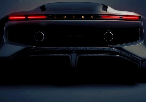 Lotus zmienia strategię. Nie chce już być producentem tylko aut elektrycznych