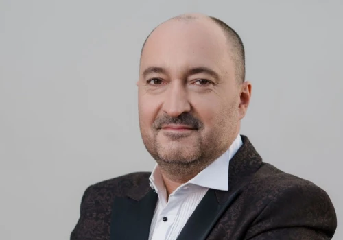 AI produkuje jedynie wytwory pozbawione oryginalnego przeżycia. Wywiad z Miłoszem Bembinowem