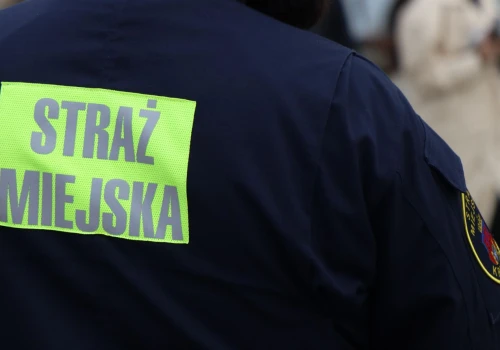 Krakowska Straż Miejska przyłapała kobietę na gorącym uczynku