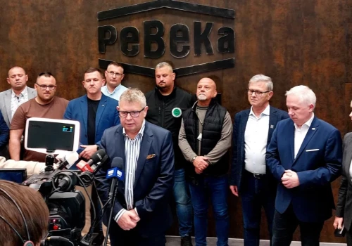 Strajku nie będzie! Zarząd PeBeKa dogadał się ze związkowcami
