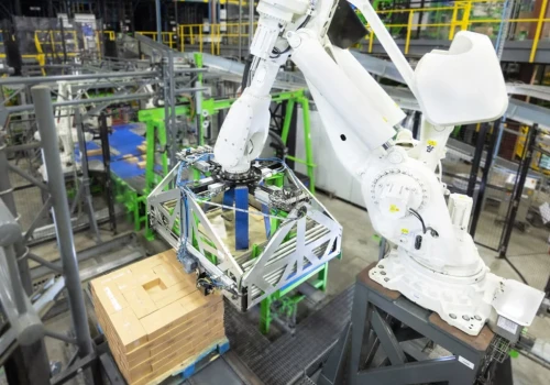 AI wkracza do logistyki medycznej. Medline stawia na roboty