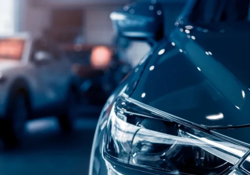 Benzyna, diesel, hybryda – jak wybrać napęd pod swój styl jazdy?