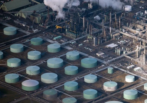 EIA: globalne zapasy ropy będą się kurczyć znacznie szybciej niż oczekiwano