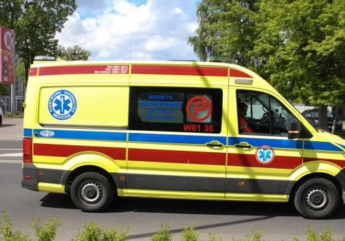 Dramat w garażu. Dziecko widziało śmierć ojca