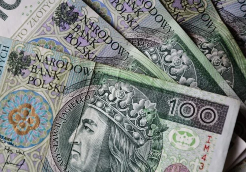MSWiA: od lutego liczba pobieranych przez Ukraińców świadczeń 800 plus spadła sześciokrotnie