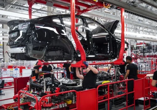 Tesla wpompuje 250 mln USD w fabrykę pod Berlinem. Produkcja baterii wzrośnie dwukrotnie