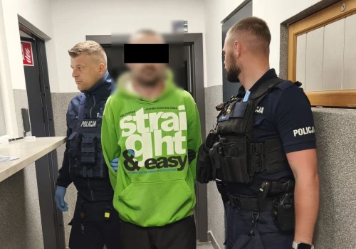 Dwukrotny napad na 77-letniego seniora. Podejrzani trafili do aresztu