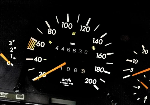 Co dziesiąte auto z cofniętym licznikiem. Na te modele lepiej uważać