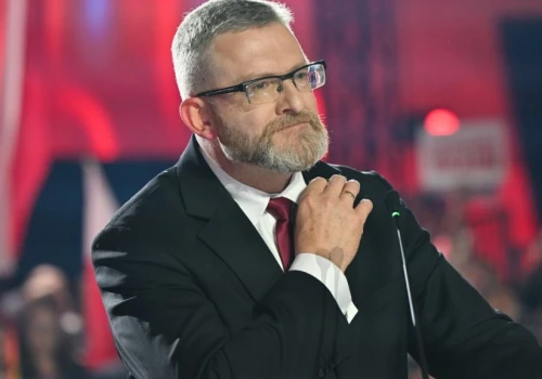 Braun rośnie w siłę. Nowy sondaż partyjny