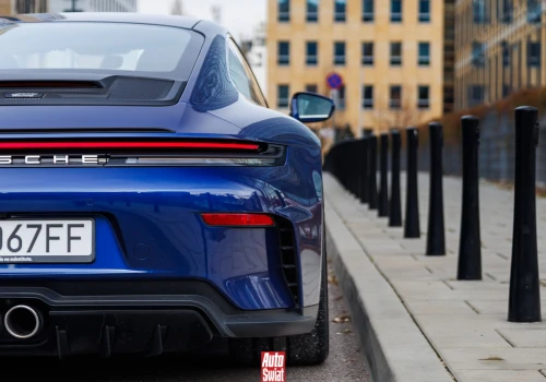 Porsche zaciska pasa i zamyka kolejne projekty. Cel jest jeden