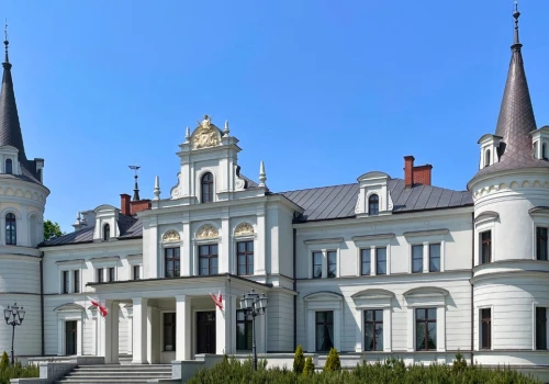 Niezwykły zabytek Wielkopolski. Dlaczego to „perła ukryta wśród lasów…”?