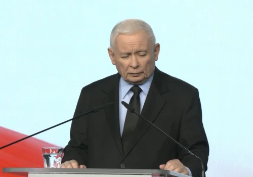 Wstydu nie mają! Kaczyński zaapelował o wpłaty na PiS. „Operacja związana z panem Czarnkiem kosztuje”