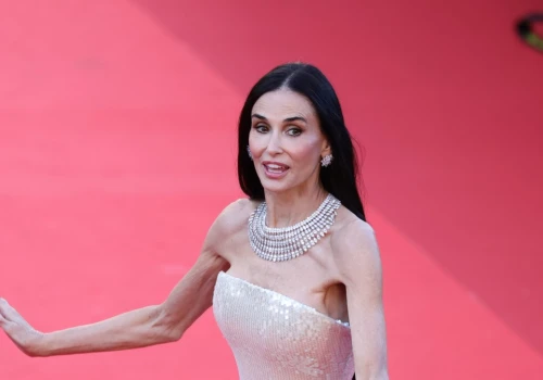 63-letnia Demi Moore i 52-letnia Heidi Klum olśniły w Cannes. Klasa i szyk