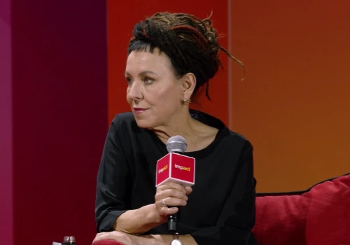 Olga Tokarczuk ostro o ruchu Karola Nawrockiego. 
