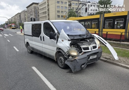 Spowodował kolizję i uciekł tramwajem