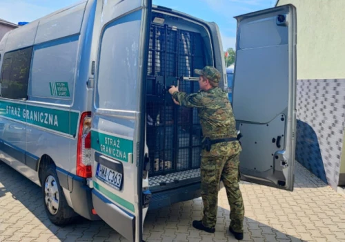 Częstochowa: Dwukrotnie prowadził po alkoholu. 48-letni Ukrainiec został deportowany