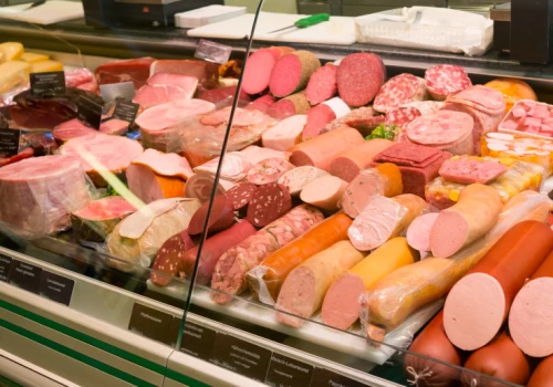 Tę wędlinę z Biedronki radzi omijać z daleka. 