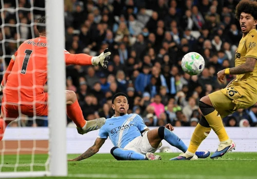 Manchester City wygrał z Crystal Palace i goni Arsenal