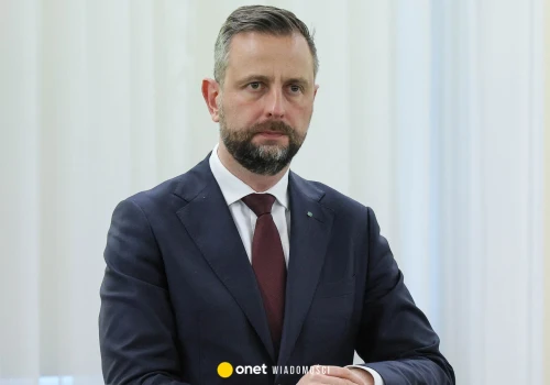 Niepokojące doniesienia amerykańskich mediów o odwołaniu wysłania żołnierzy. Szef MON: sprawa nie dotyczy Polski