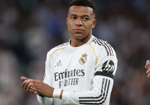 Mbappe stanowczo o skrajnej prawicy we Francji. 