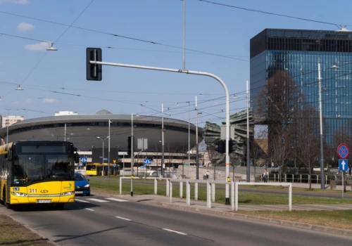 Miasta stawiają na system, nie na pojedyncze linie. Czas decyduje o wyborze