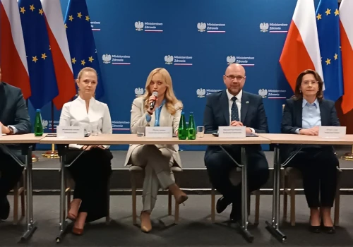 Koniec z leczeniem muchomorem i bioprądami. Rząd uderza w „cudowne” terapie